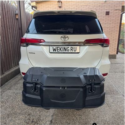 Кофр WK201 на фаркопе Toyota Fortuner